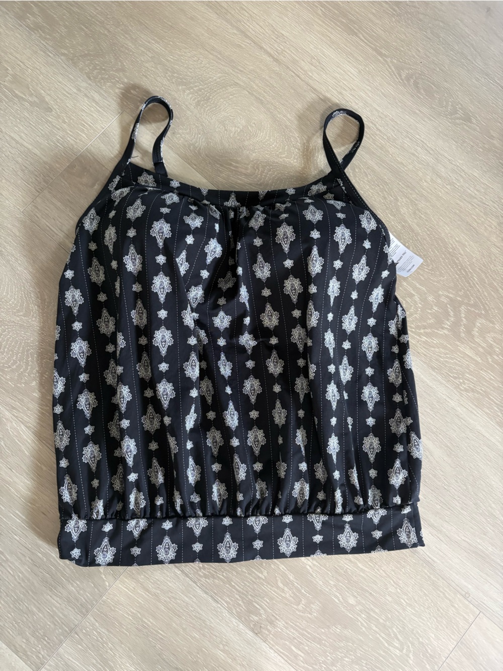 Lands' End Black and White Medallion Tankini Swim Top 12 NWT